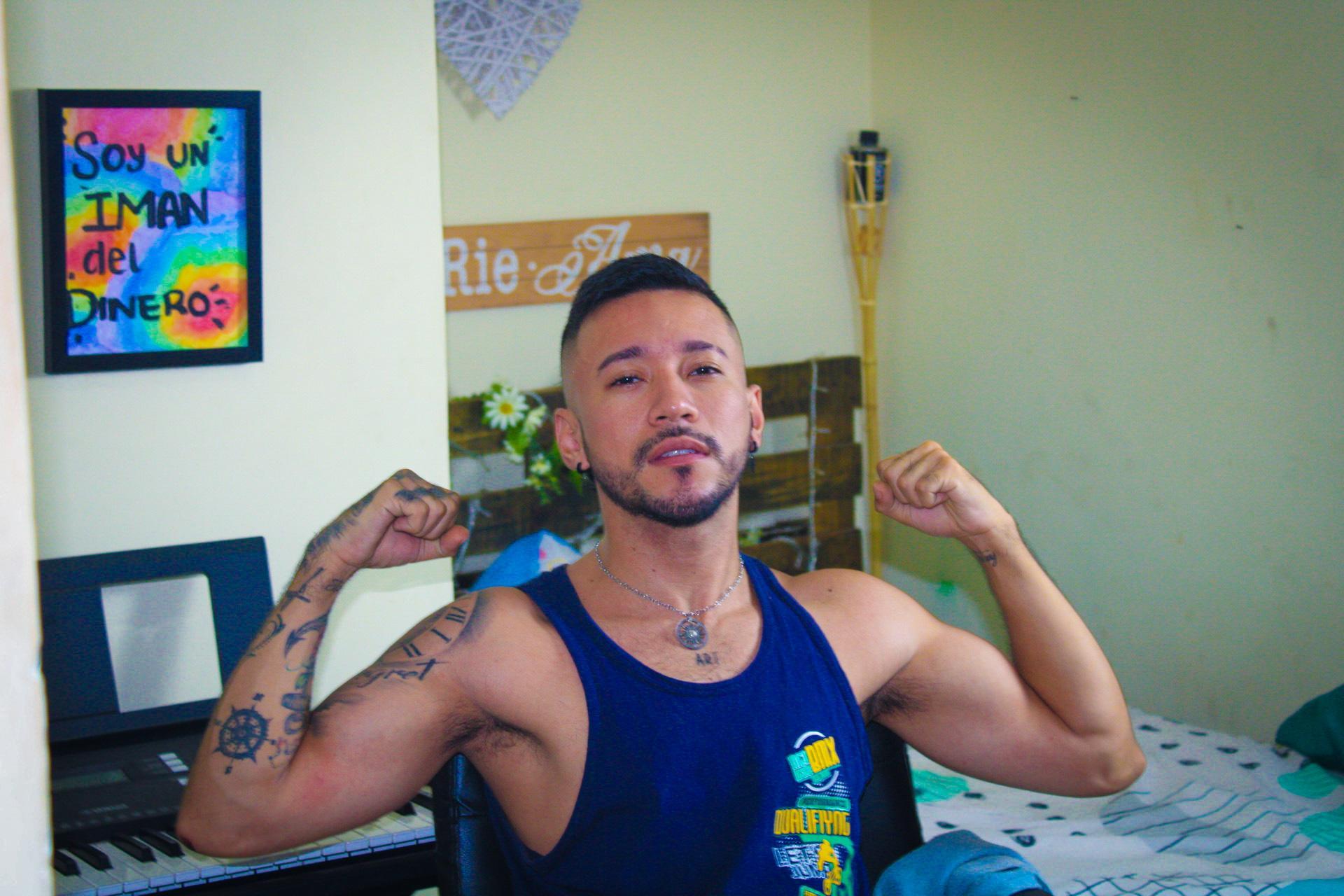dereck_karte live from Colombia