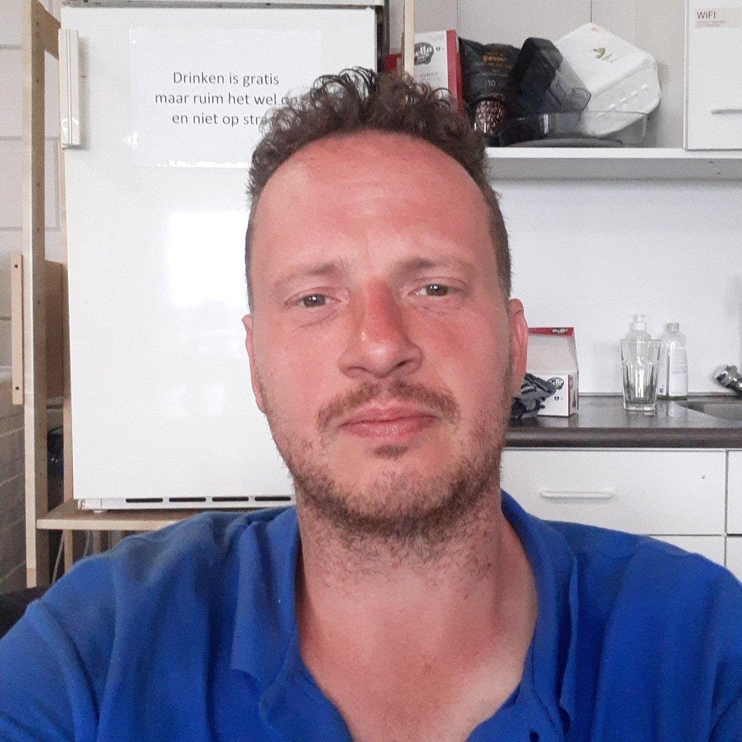 dezekerel30 live from Netherlands