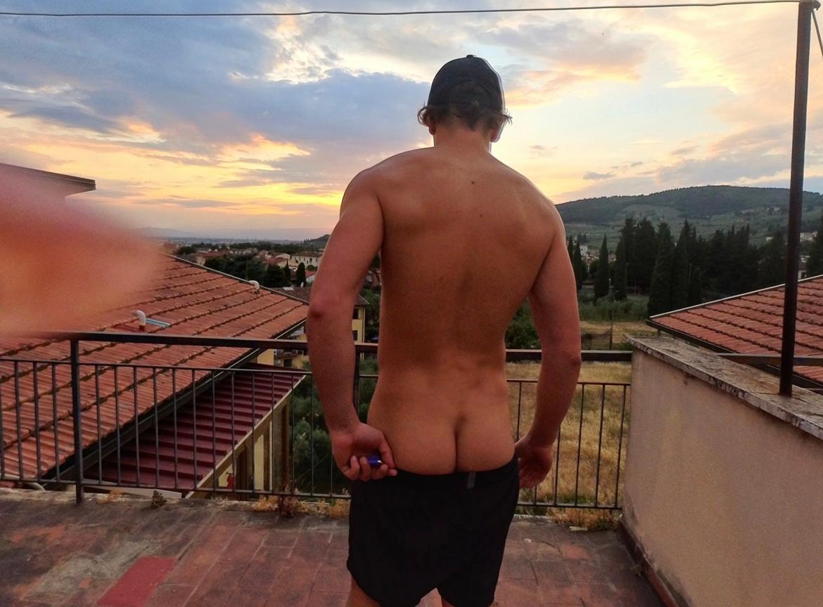 dieforaman live from Italy