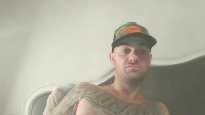 dylannielsen32 live from United States