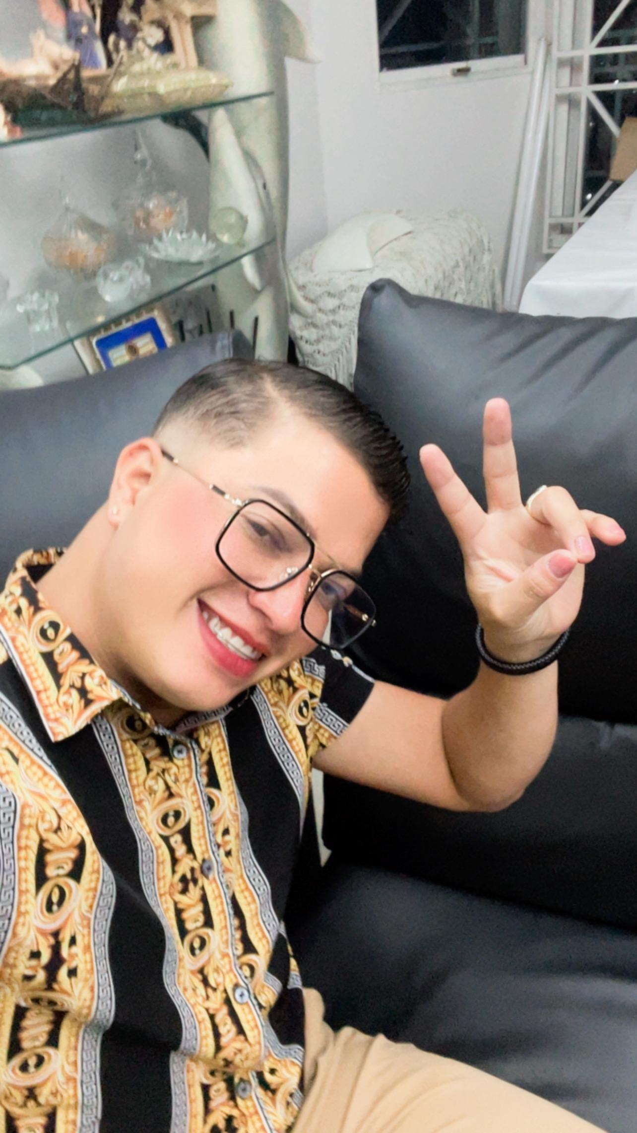 erick1809 live from Venezuela