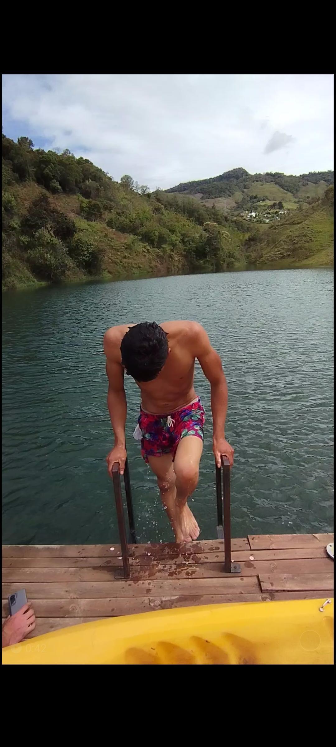felixm98 live from Colombia