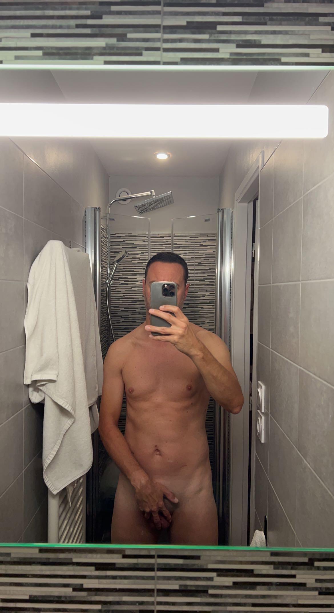 fouducul56 live from France