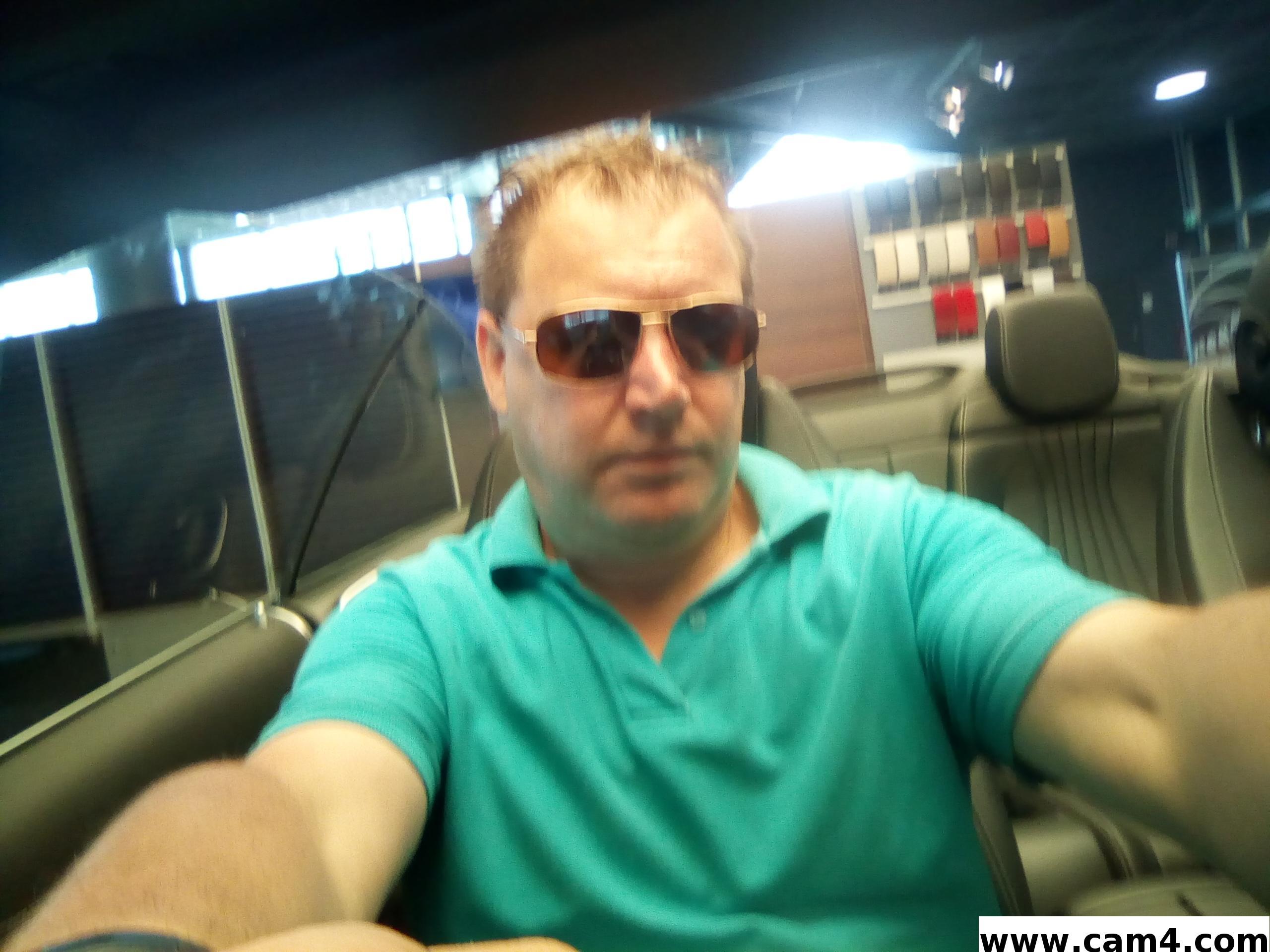 franky471 live from Germany
