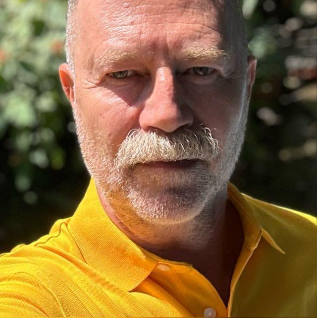 hairystd live from Spain