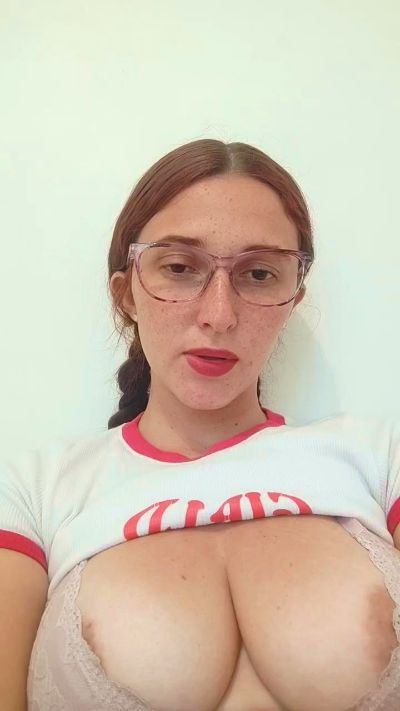 hanna_fox3 live from Italy
