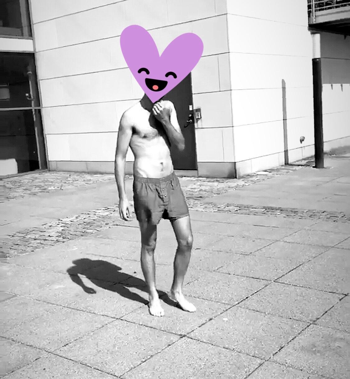 hugugo live from Denmark
