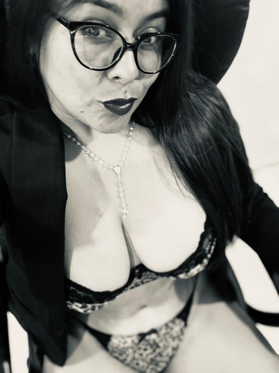 ixchel91 live from Colombia