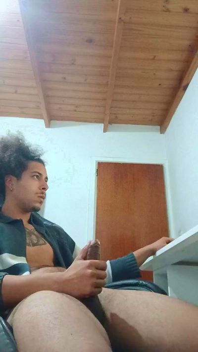 jhoss7 live from Argentina
