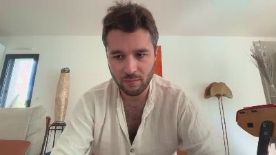 jules_demastre live from France