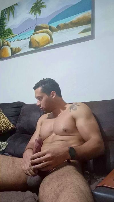 leon2391 live from Brazil