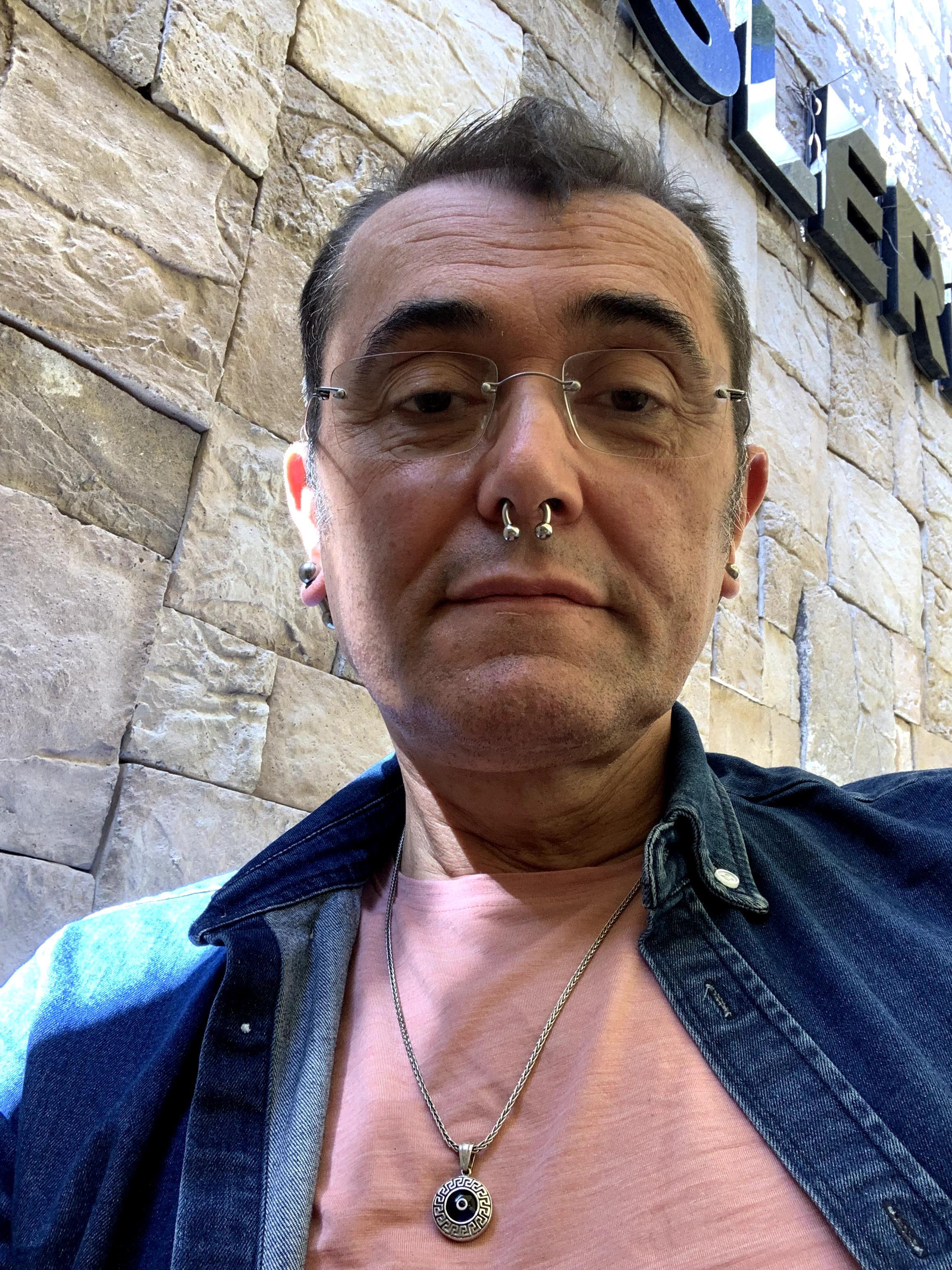 maname live from France