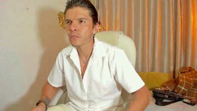 maximus_lion live from Colombia