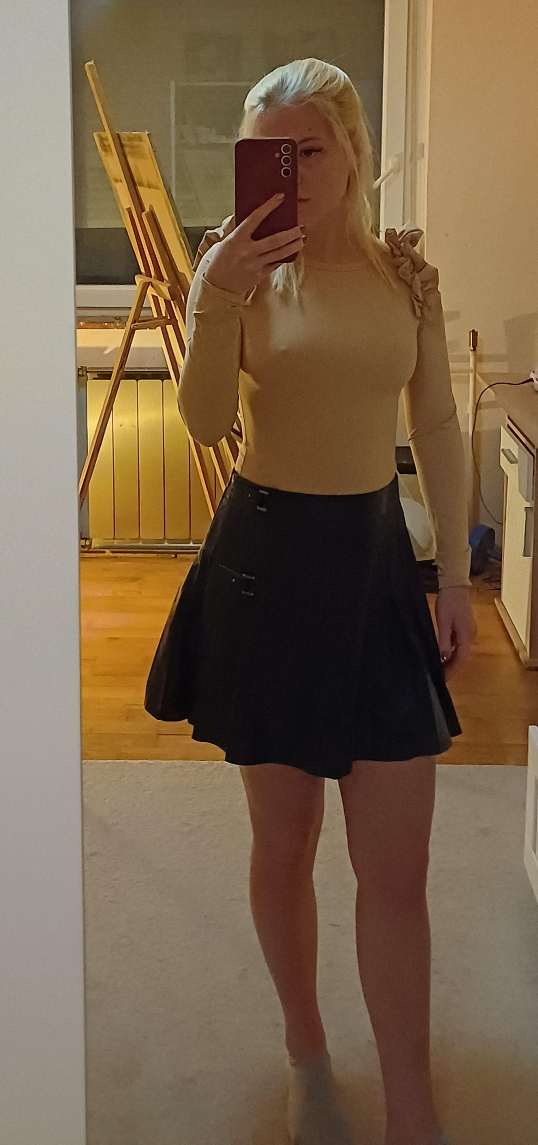 merrilyn__ live from Croatia