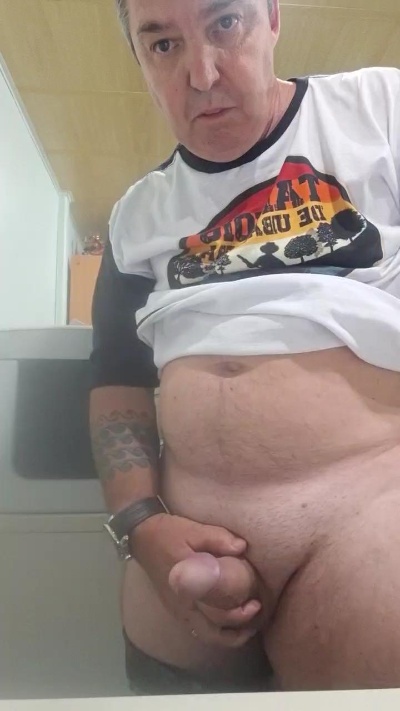 morellibelli live from Brazil
