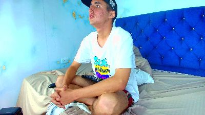 noahwhiitte live from United States