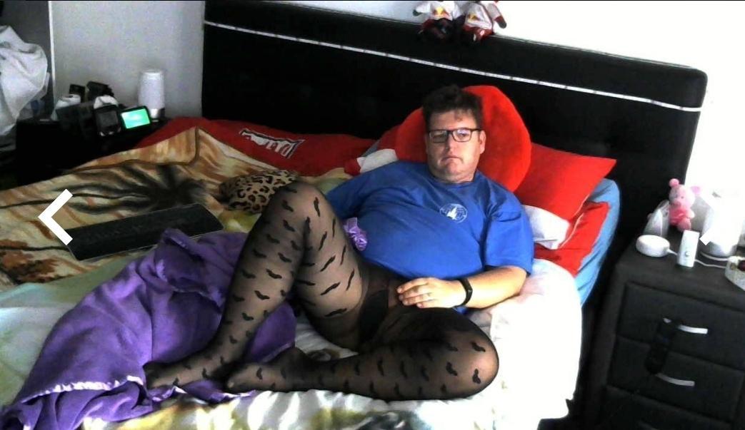 nylonsexyboy live from Austria