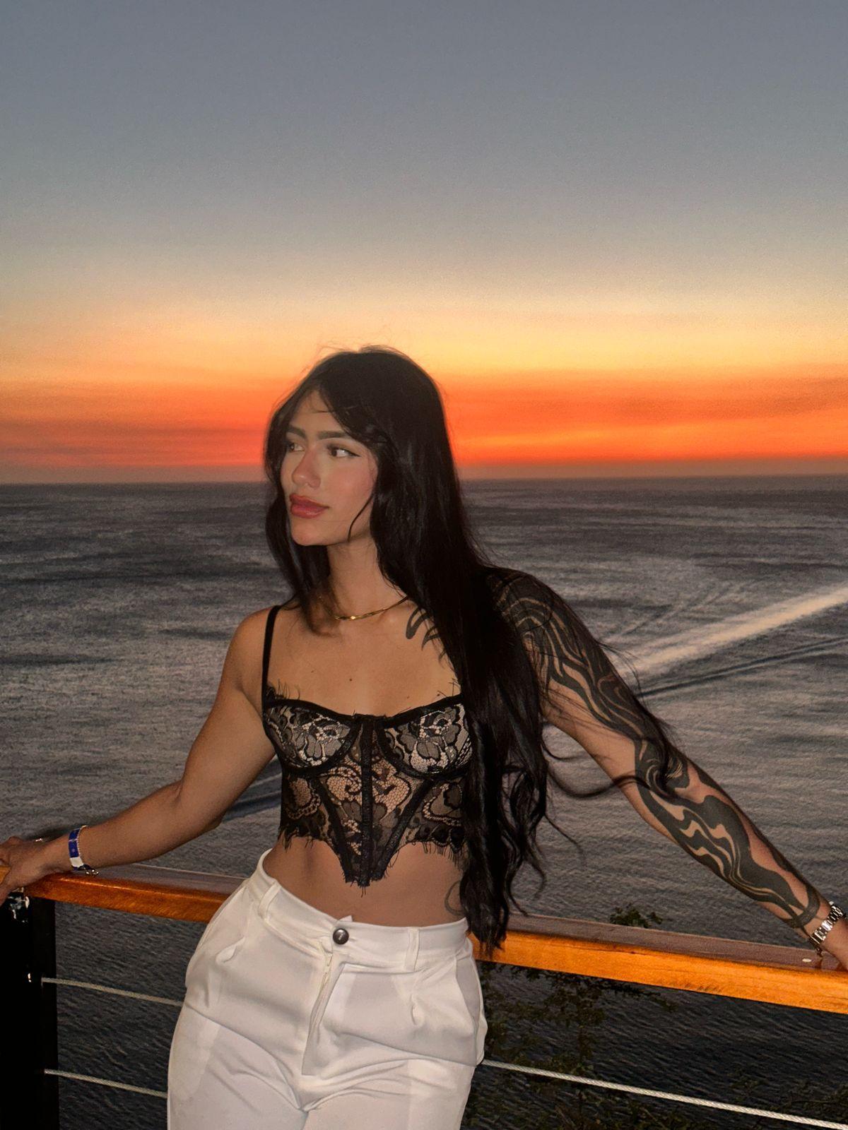 pamela_cm live from Colombia