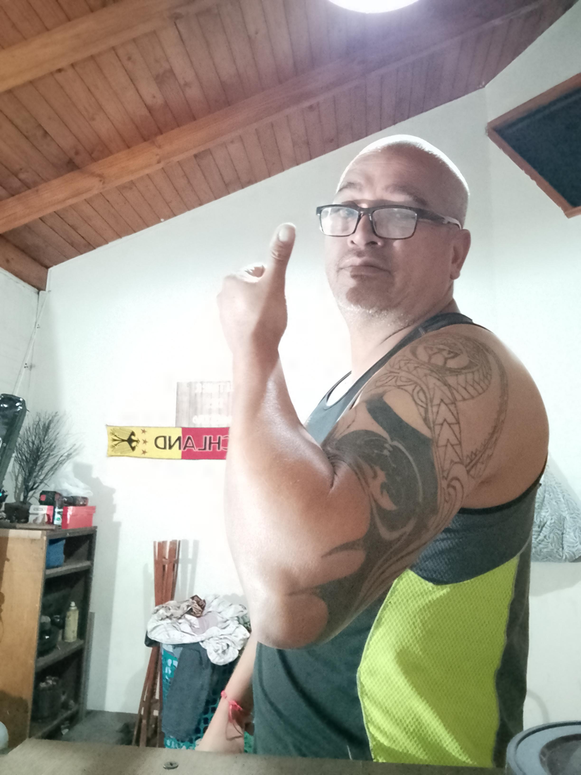 pelaogabriel46 live from Chile