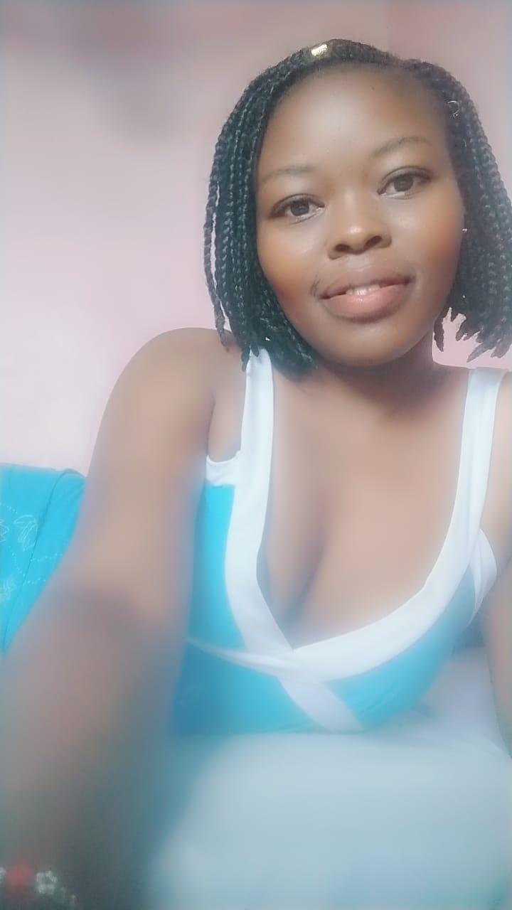 pretty_jewel live from Kenya