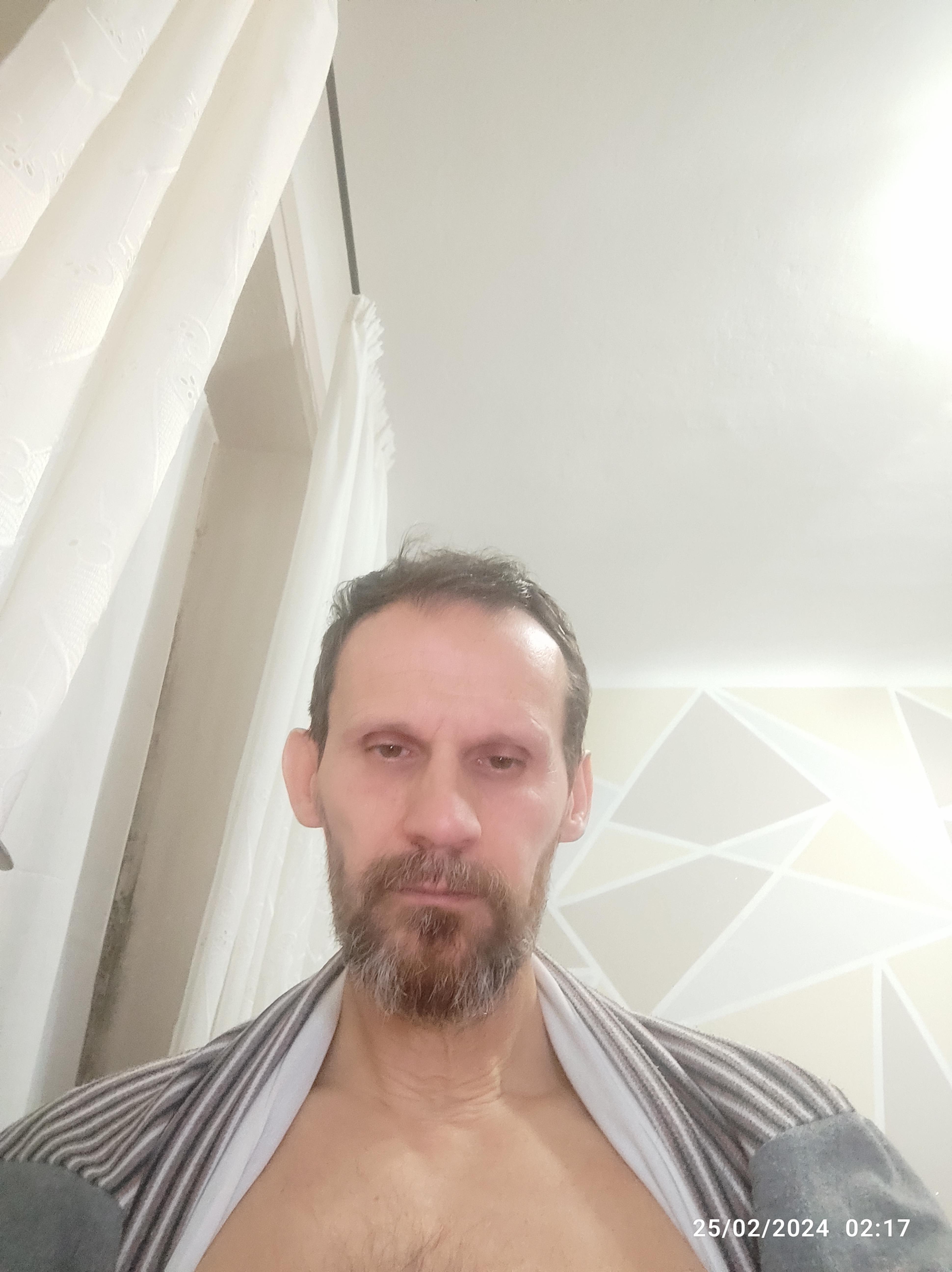 robi418 live from Italy