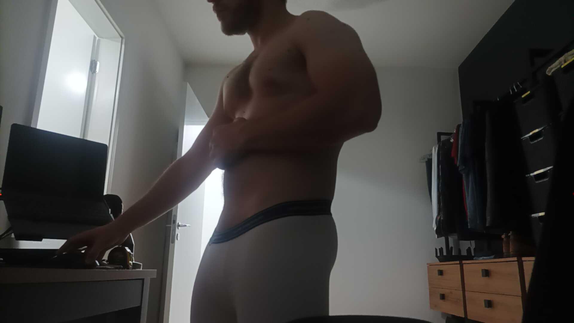 rodrigoeng_ live from Brazil