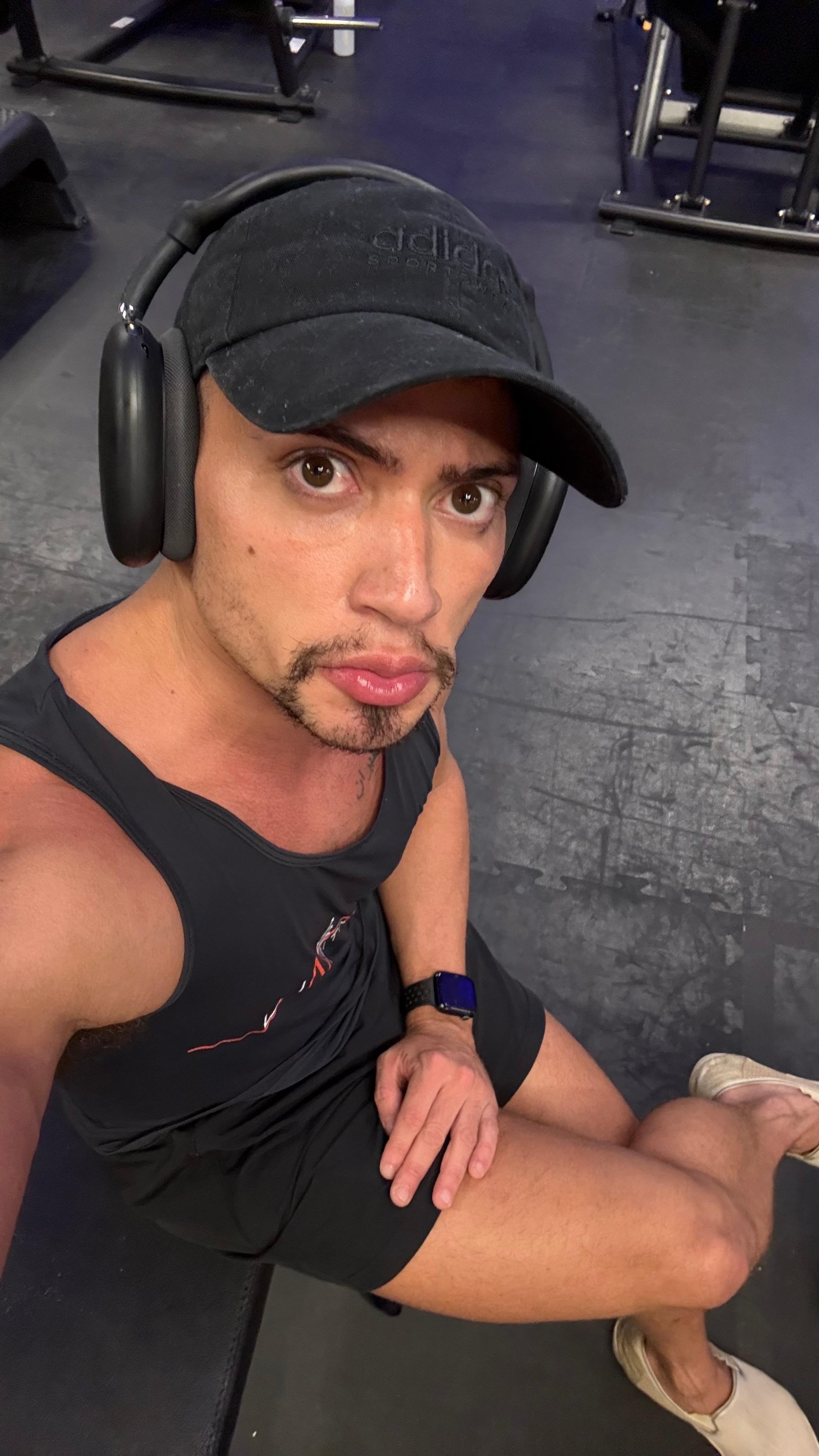 sadickcoutinho live from Brazil