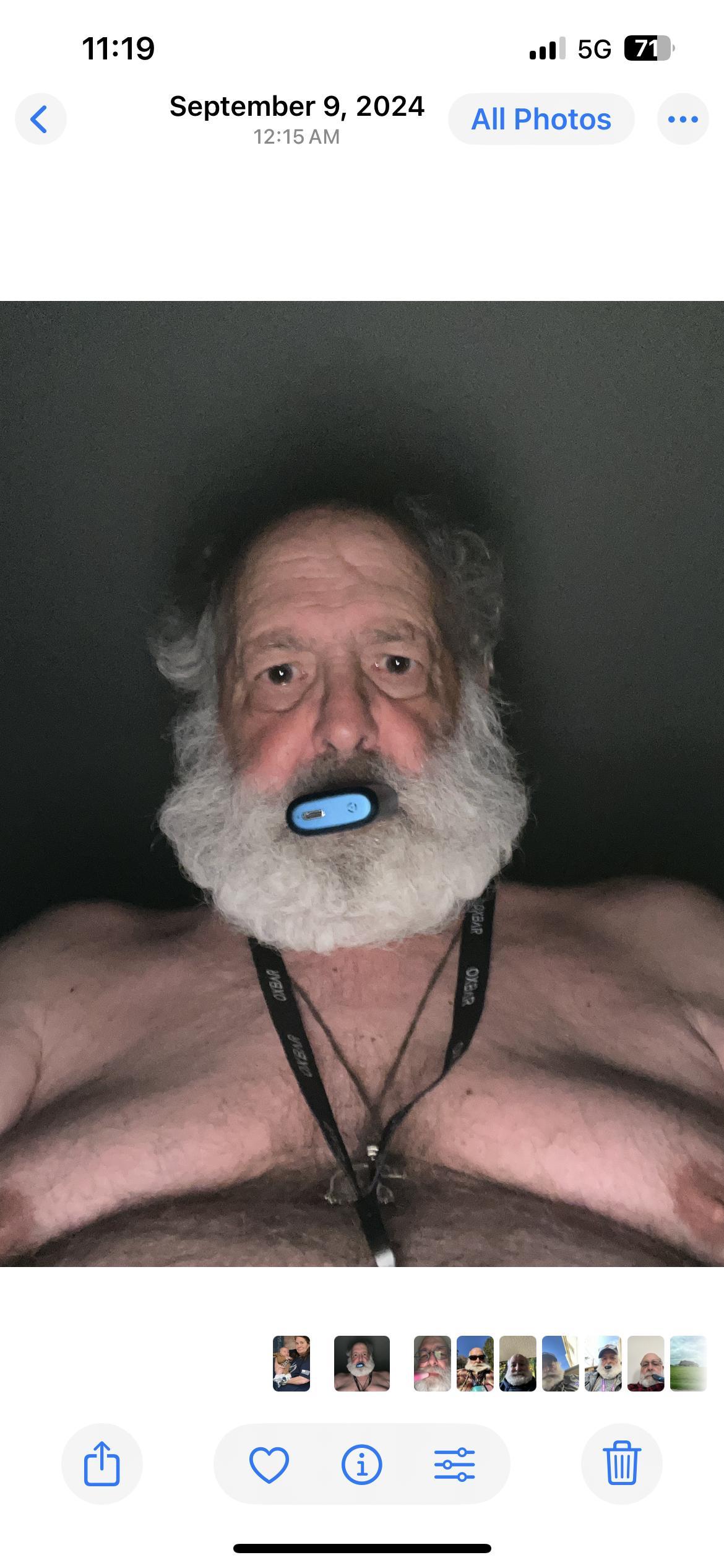 saint_smalldick live from United States