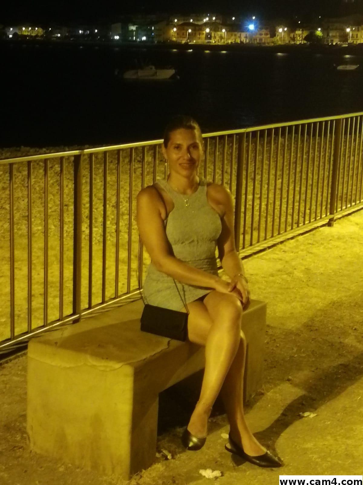 sandryloven live from Italy
