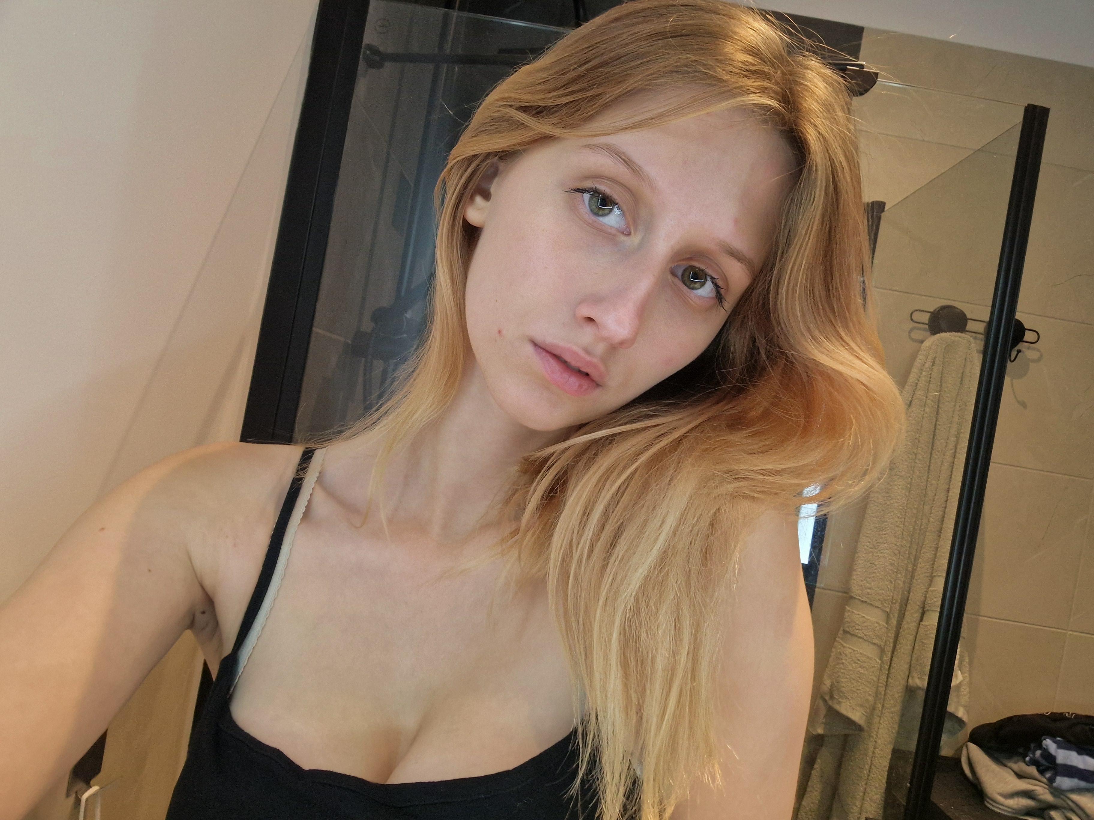 sensual_Luna live from Germany