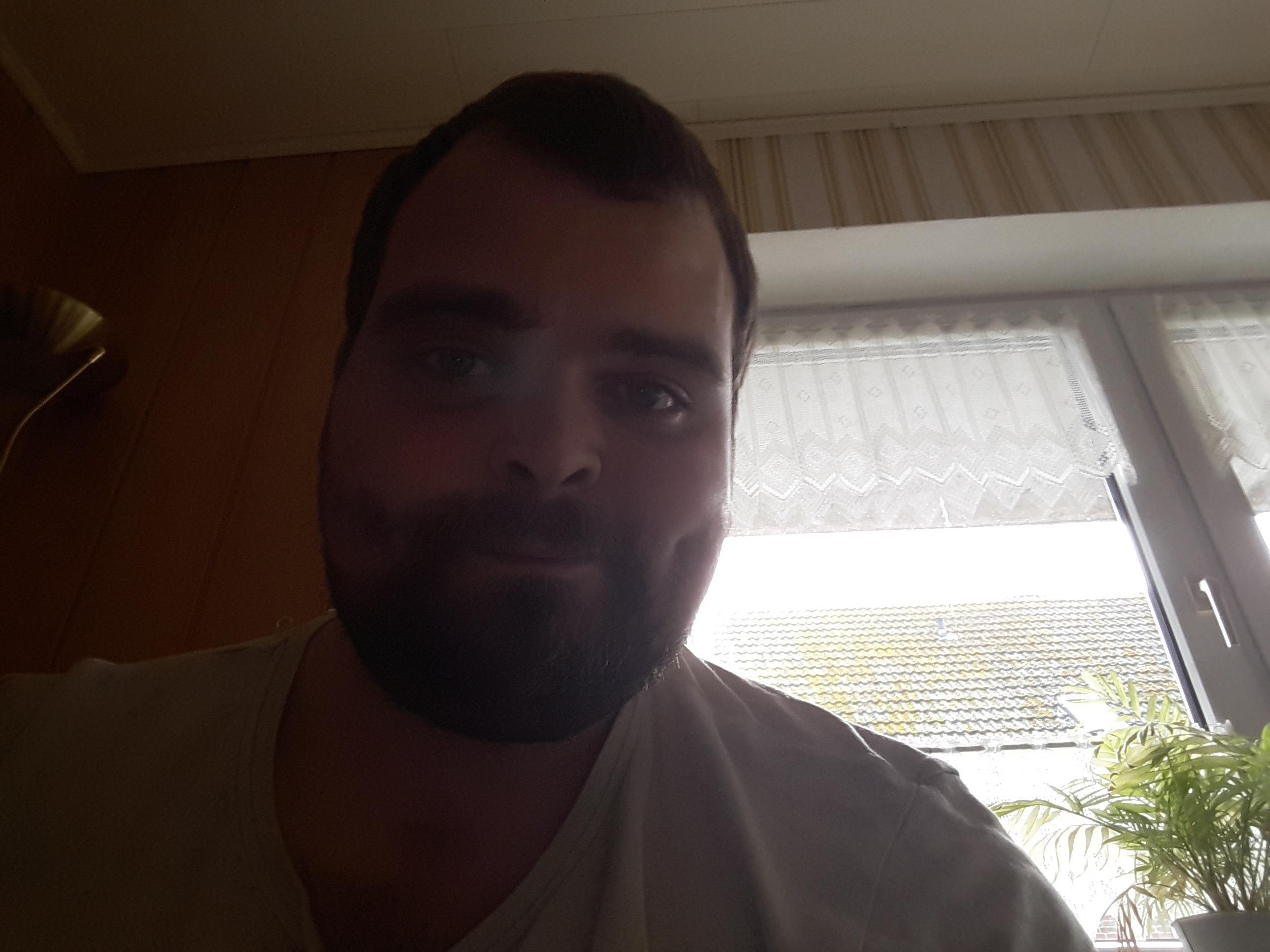 sexboy951 live from Germany