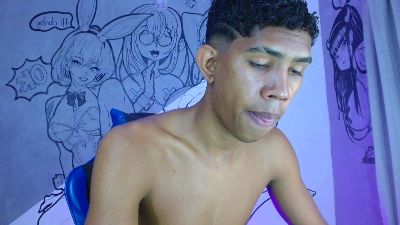 skyper_bigcock live from Colombia