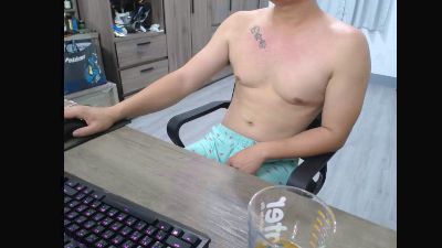 smallsmallwa live from Taiwan