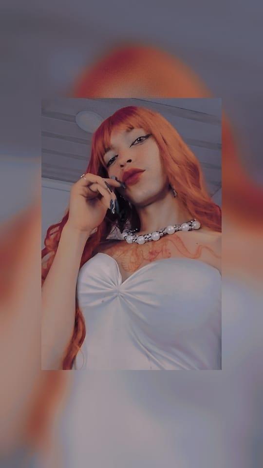trinity_evans live from United States