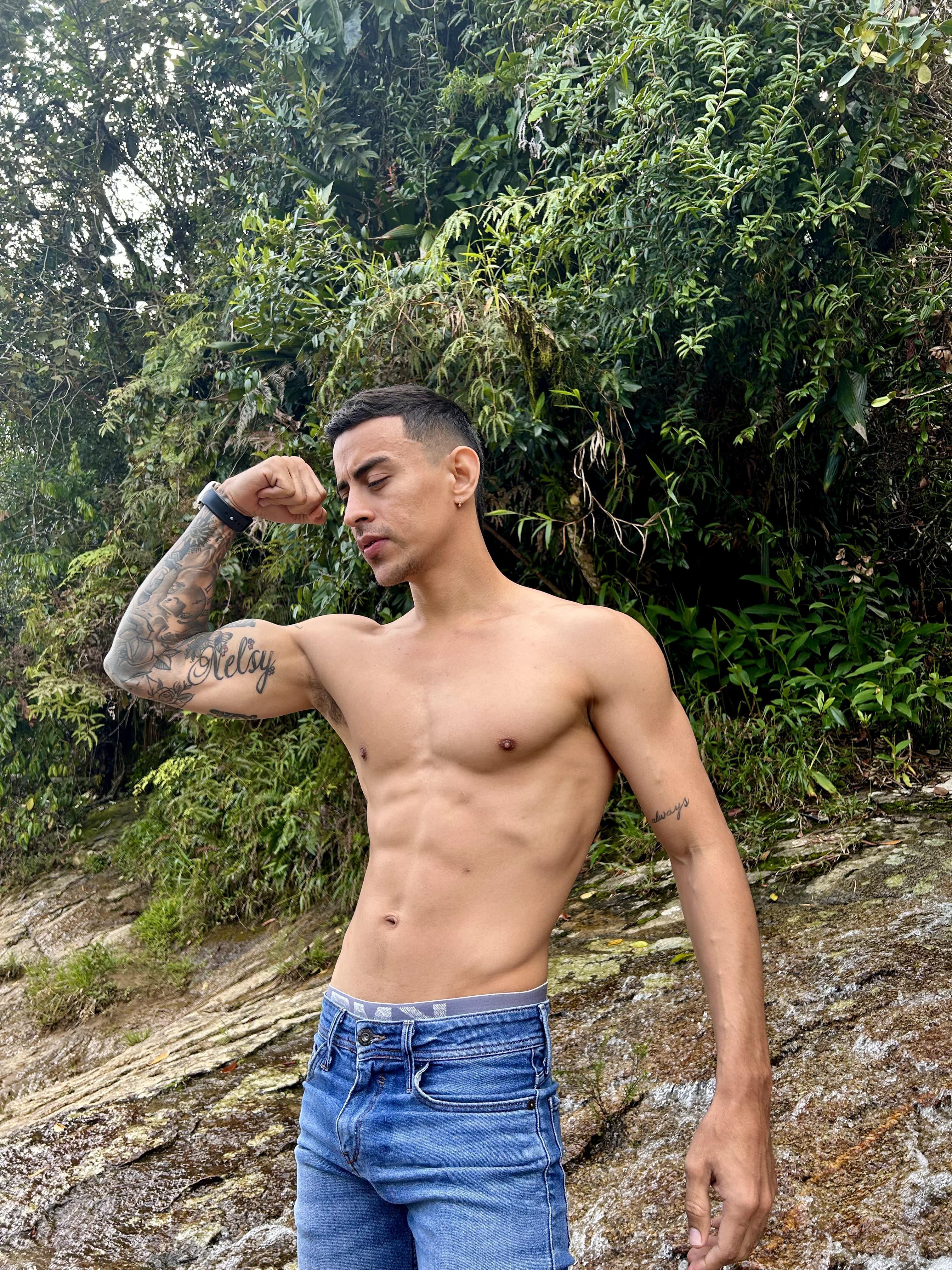 tristan_bm live from Colombia