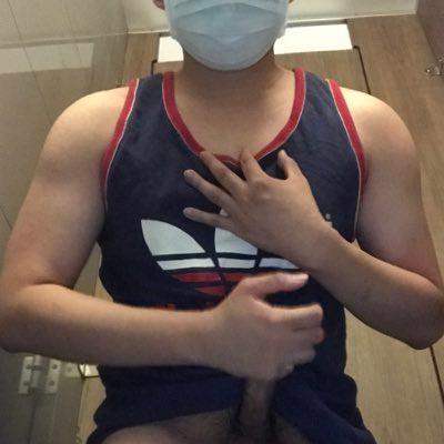 troyzac live from Taiwan