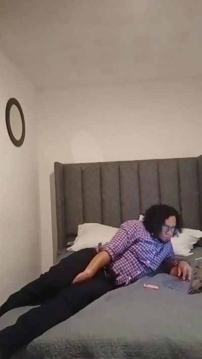 tznkami live from Japan