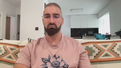 v1c70r1985 live from Spain