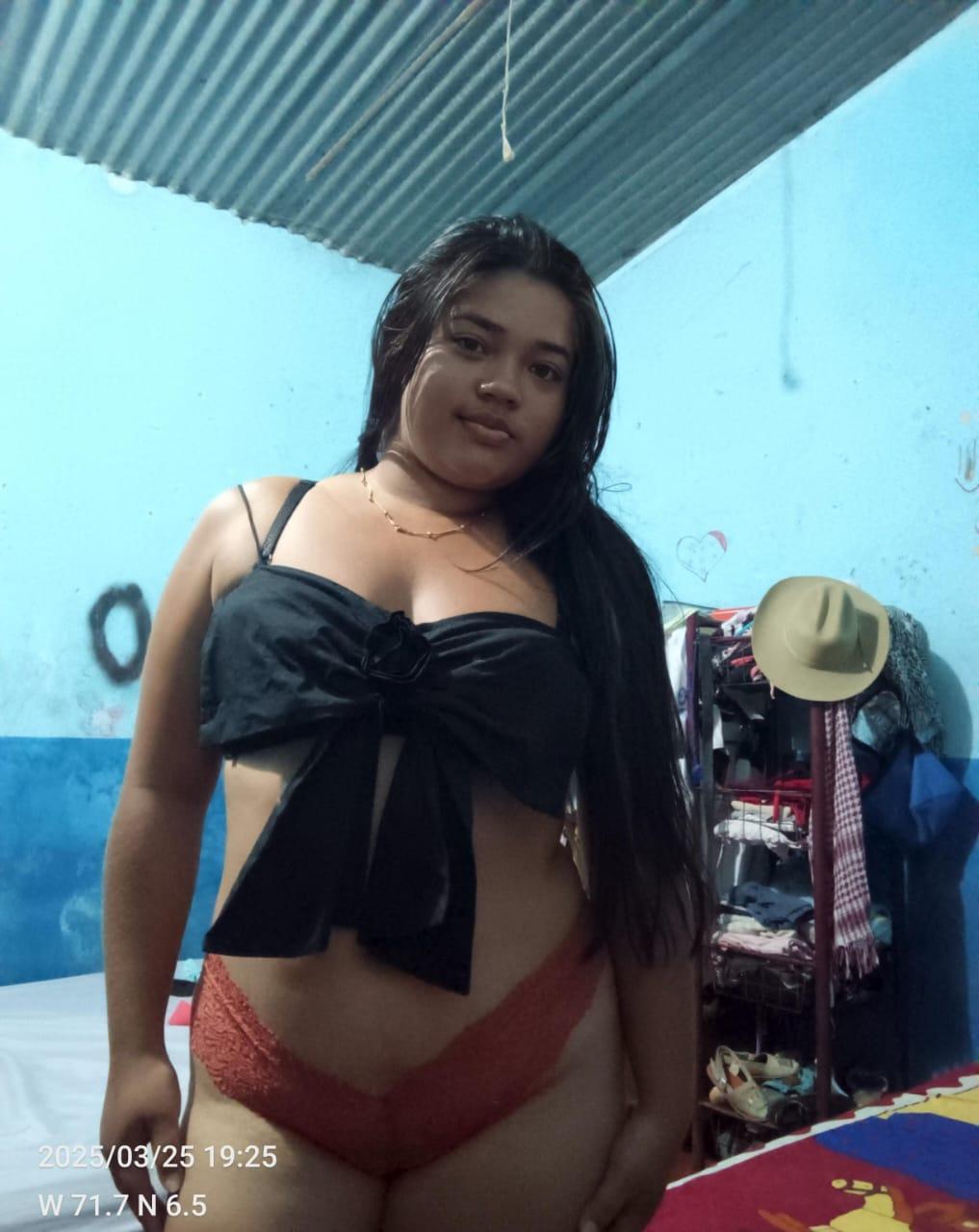 valentinahot65 live from Colombia
