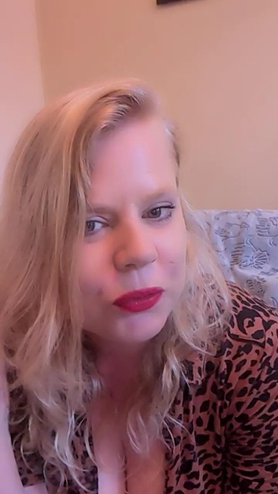 xxwhitebunnyxxx live from Netherlands
