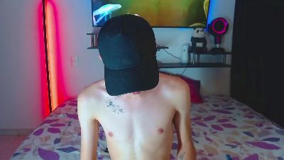 yimbersonpeter live from Colombia