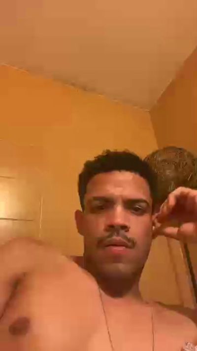 zuca8 live from Portugal